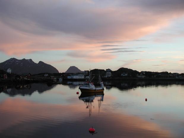 Ballstad im Morgenlicht